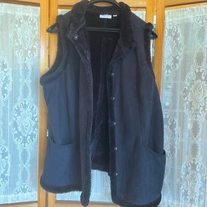 COPY - Faux fur black vest